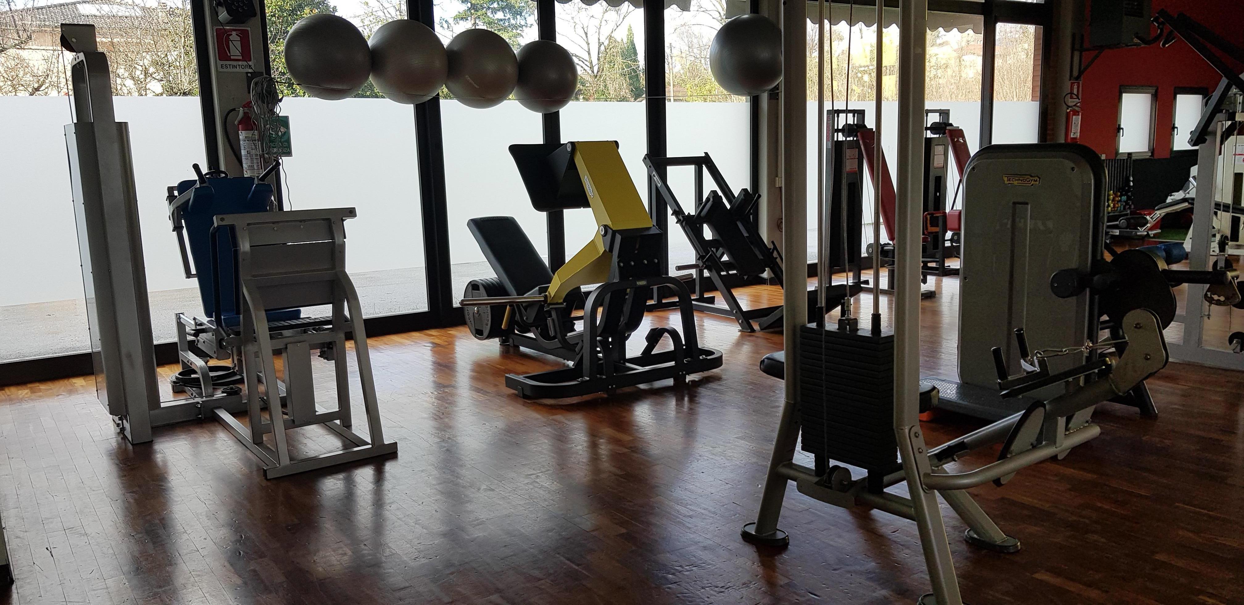 PALESTRA DI 550 mq CHIAVI IN MANO